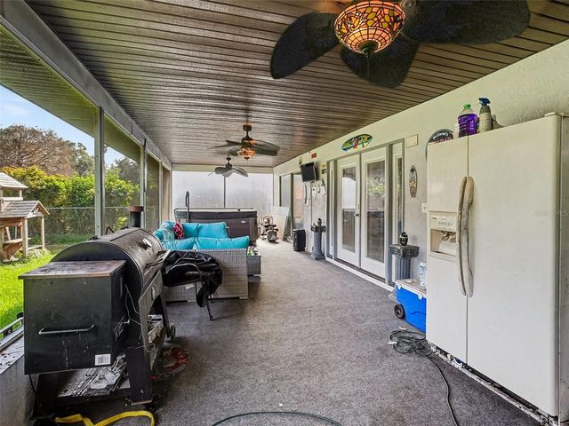 18 WESTON ROAD, Leesburg, FL 34748