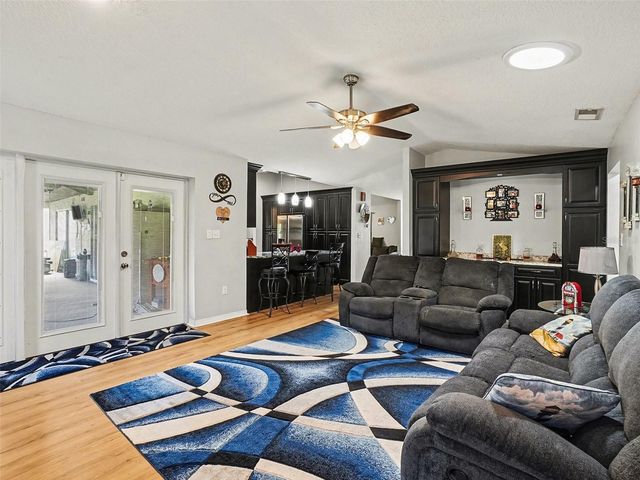 18 WESTON ROAD, Leesburg, FL 34748