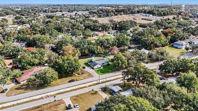 18 WESTON ROAD, Leesburg, FL 34748