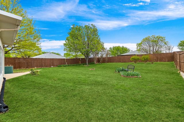 2301 Glenhaven Drive, Mckinney, TX 75071