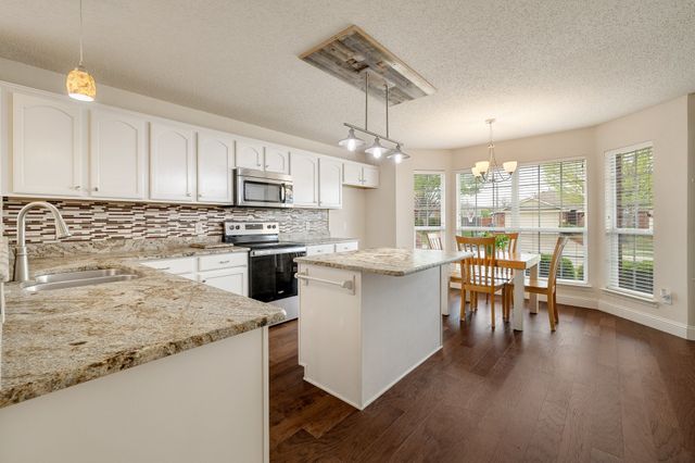 2301 Glenhaven Drive, Mckinney, TX 75071