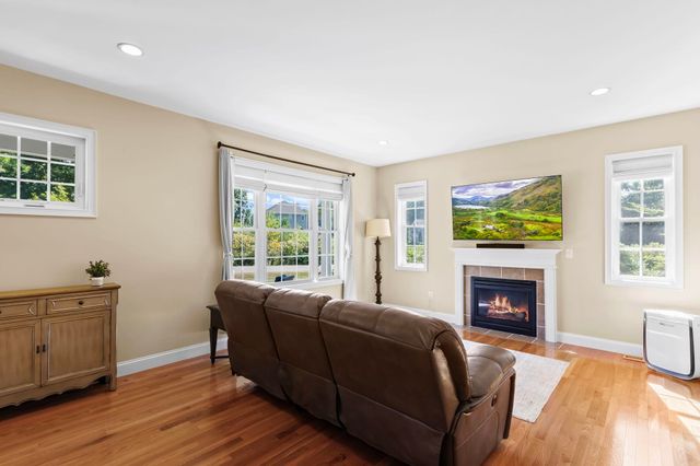 21 Colt Lane, Epping, NH 03042