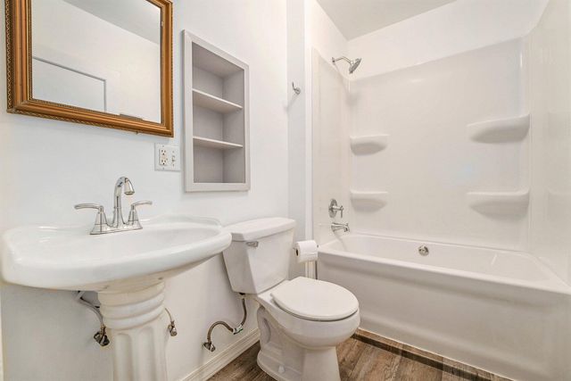 1520 Kennedy Avenue, Schererville, IN 46375