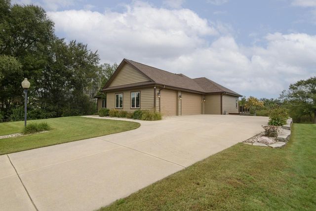 1326 Two Rivers COURT, Mukwonago, WI 53149