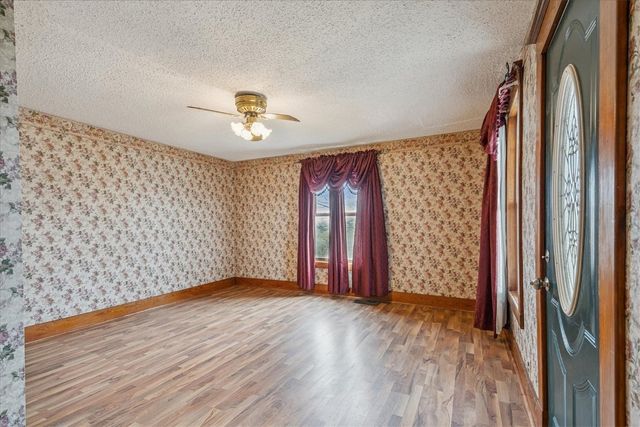 297 Goudy Road, Mt Vernon, IA 52314