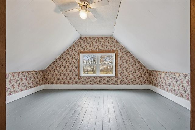 297 Goudy Road, Mt Vernon, IA 52314