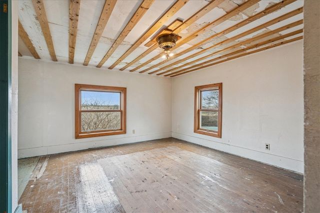 297 Goudy Road, Mt Vernon, IA 52314