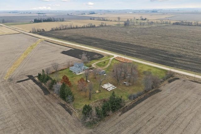 297 Goudy Road, Mt Vernon, IA 52314