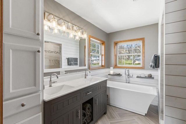 N1021 Vinnie Ha Ha Road, Fort Atkinson, WI 53538