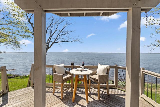 N1021 Vinnie Ha Ha Road, Fort Atkinson, WI 53538