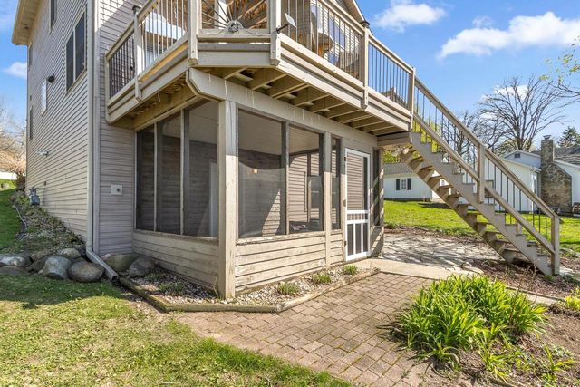 N1021 Vinnie Ha Ha Road, Fort Atkinson, WI 53538