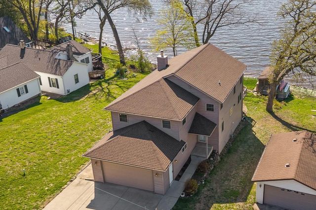 N1021 Vinnie Ha Ha Road, Fort Atkinson, WI 53538