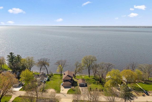 N1021 Vinnie Ha Ha Road, Fort Atkinson, WI 53538