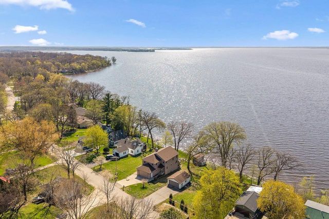 N1021 Vinnie Ha Ha Road, Fort Atkinson, WI 53538