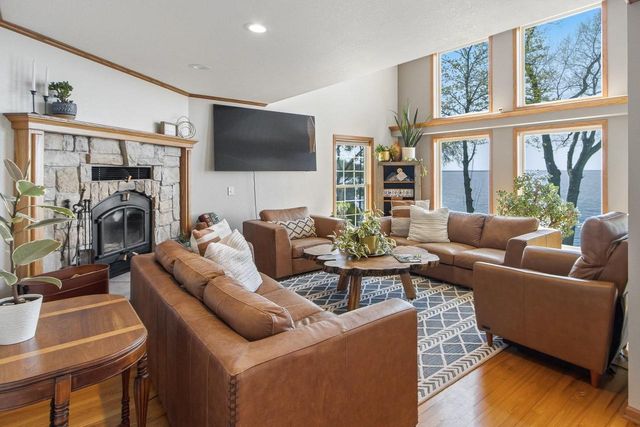 N1021 Vinnie Ha Ha Road, Fort Atkinson, WI 53538