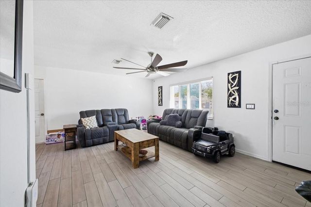 2904 E 5TH AVENUE, Palmetto, FL 34221