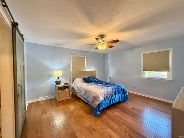 7766 Owens Drive, Newburgh, IN 47630