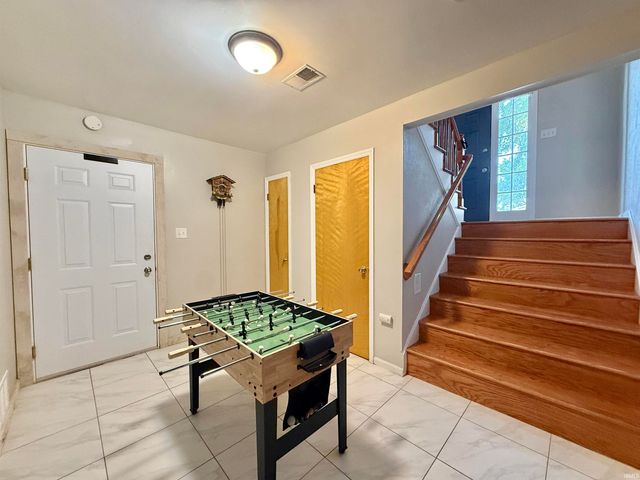 7766 Owens Drive, Newburgh, IN 47630