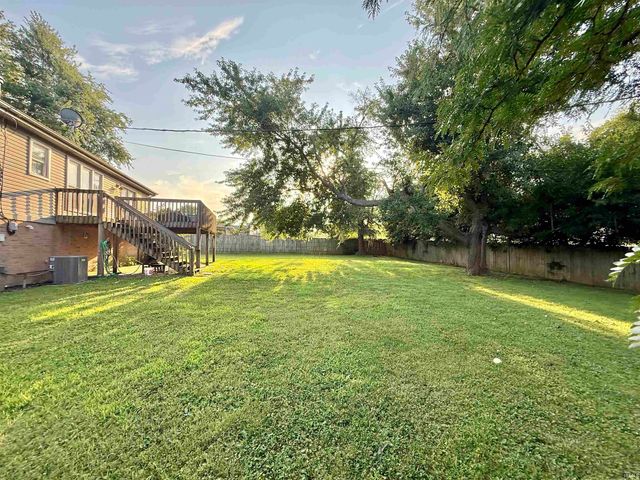 7766 Owens Drive, Newburgh, IN 47630