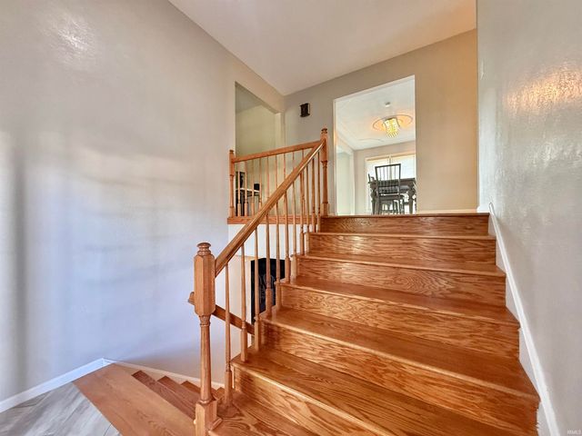 7766 Owens Drive, Newburgh, IN 47630
