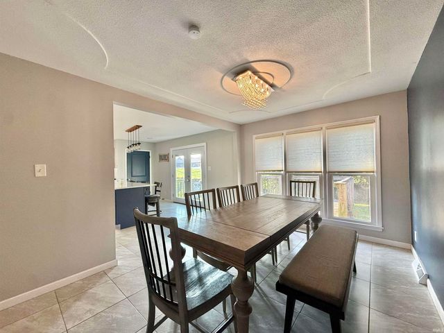 7766 Owens Drive, Newburgh, IN 47630