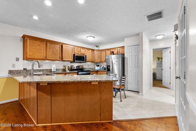 11503 Halifax Dr, Louisville, KY 40245