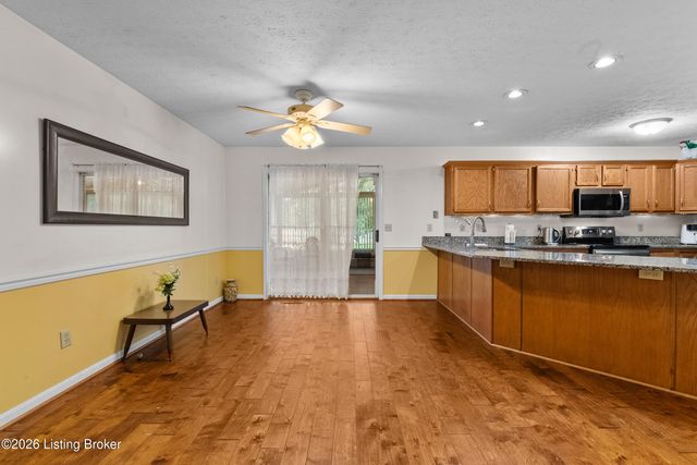 11503 Halifax Dr, Louisville, KY 40245