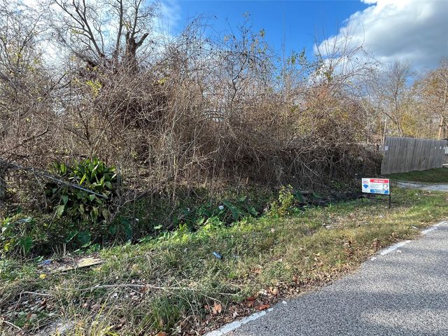 11905 Comet Drive, Houston, TX 77086