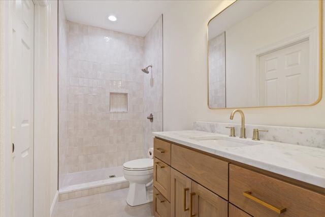 1061 Hidden Valley Court, Waco, TX 76657