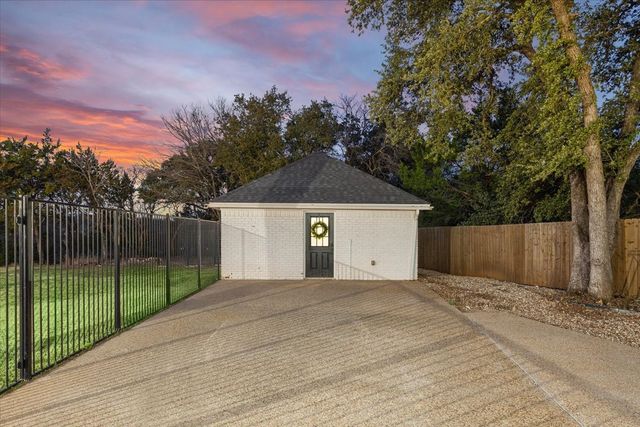1061 Hidden Valley Court, Waco, TX 76657