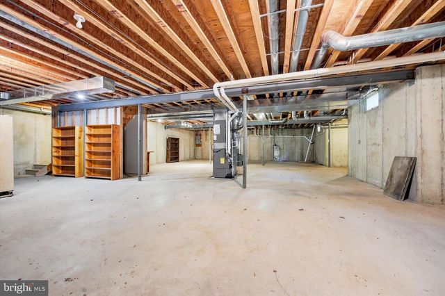151 LINE RD, Malvern, PA 19355