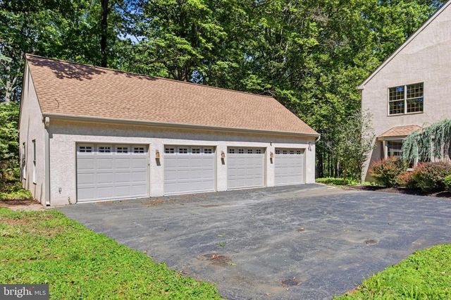 151 LINE RD, Malvern, PA 19355