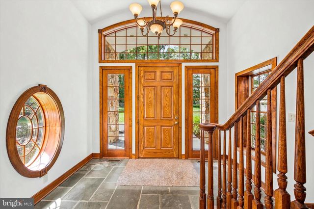 151 LINE RD, Malvern, PA 19355