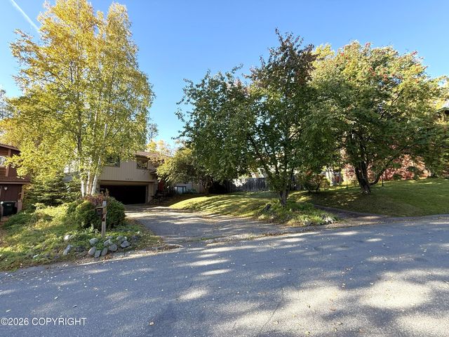 3820 Eastway Loop, Anchorage, AK 99504