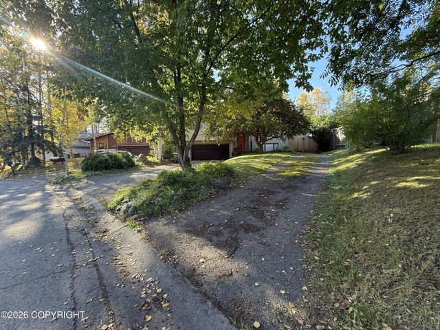 3820 Eastway Loop, Anchorage, AK 99504