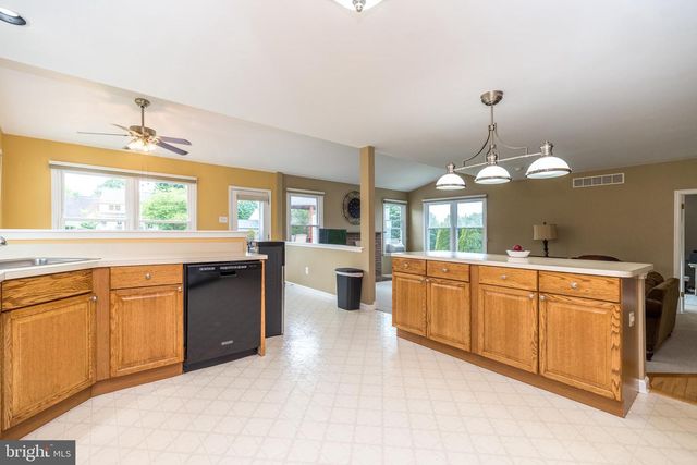 2272 WARNER RD, Lansdale, PA 19446