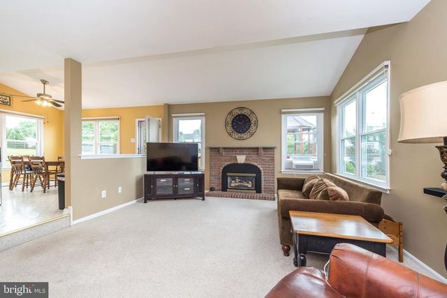 2272 WARNER RD, Lansdale, PA 19446