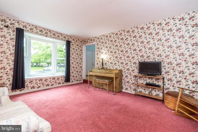 2272 WARNER RD, Lansdale, PA 19446