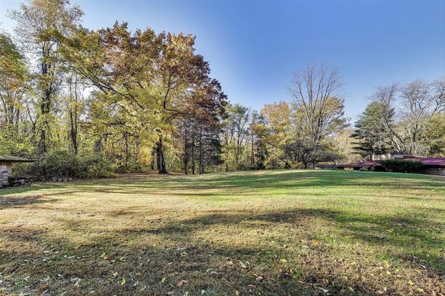 11185 Hawthorne Drive, Galesburg, MI 49053