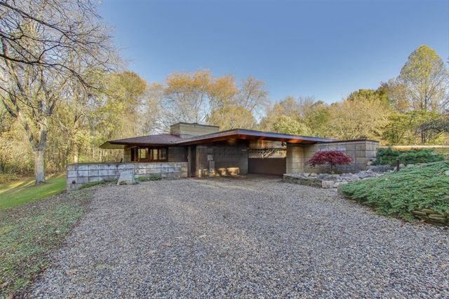 11185 Hawthorne Drive, Galesburg, MI 49053