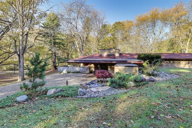 11185 Hawthorne Drive, Galesburg, MI 49053