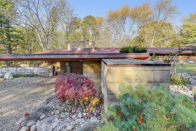 11185 Hawthorne Drive, Galesburg, MI 49053