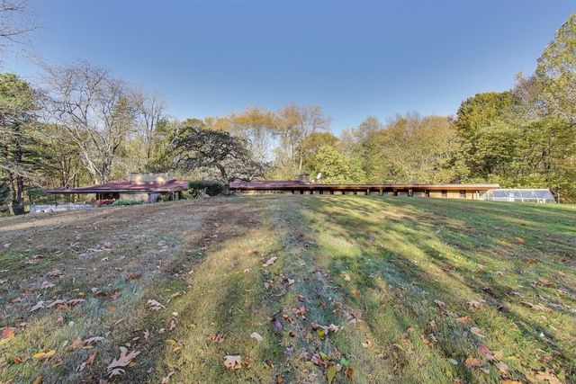 11185 Hawthorne Drive, Galesburg, MI 49053