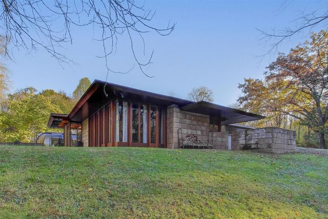 11185 Hawthorne Drive, Galesburg, MI 49053