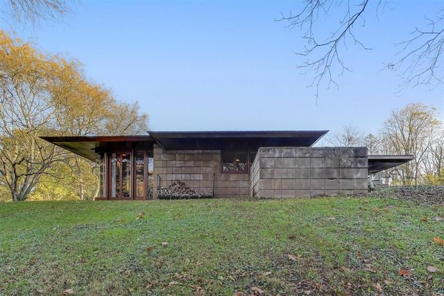 11185 Hawthorne Drive, Galesburg, MI 49053