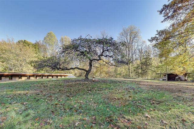 11185 Hawthorne Drive, Galesburg, MI 49053
