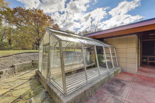 11185 Hawthorne Drive, Galesburg, MI 49053