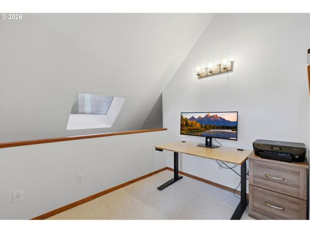 12 SAINT HELENS Cir, Lake Oswego, OR 97035