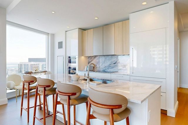 240 Devonshire St 3912, Boston, MA 02110