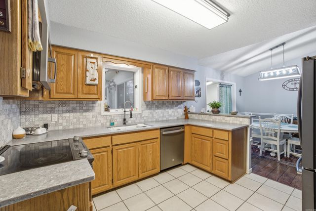 3 Encantado Way, Hot Springs Village, AR 71909